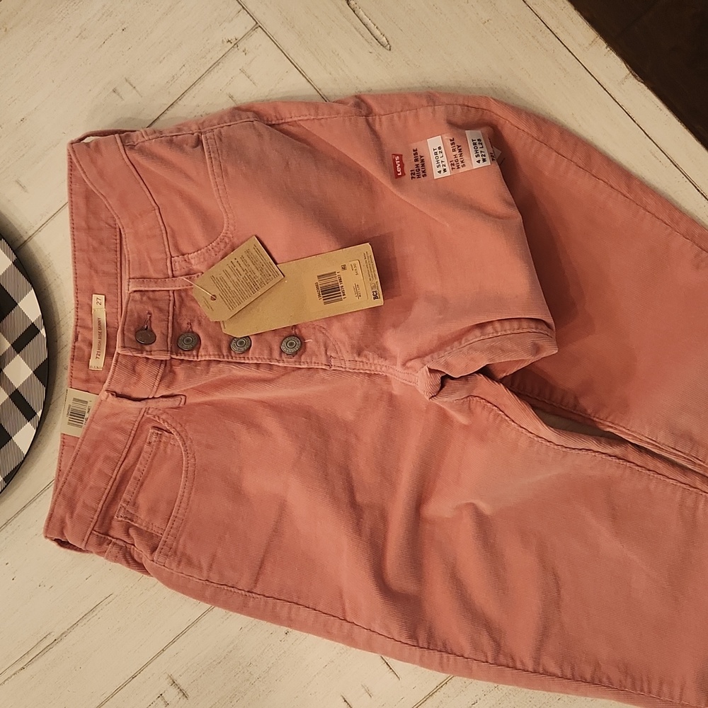 Levi jeans